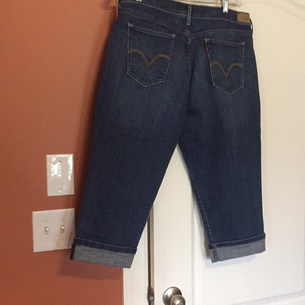 Levi’s crop pants